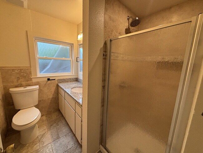 Building Photo - Ideally located 3/2 home in Placerville for rent