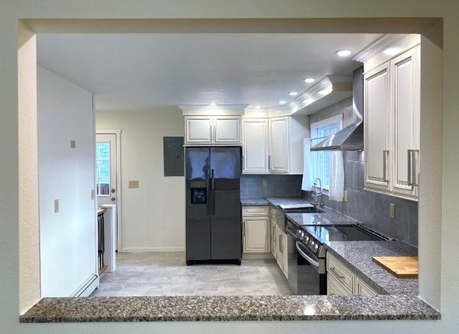 Building Photo - 2940 Illinois Ave