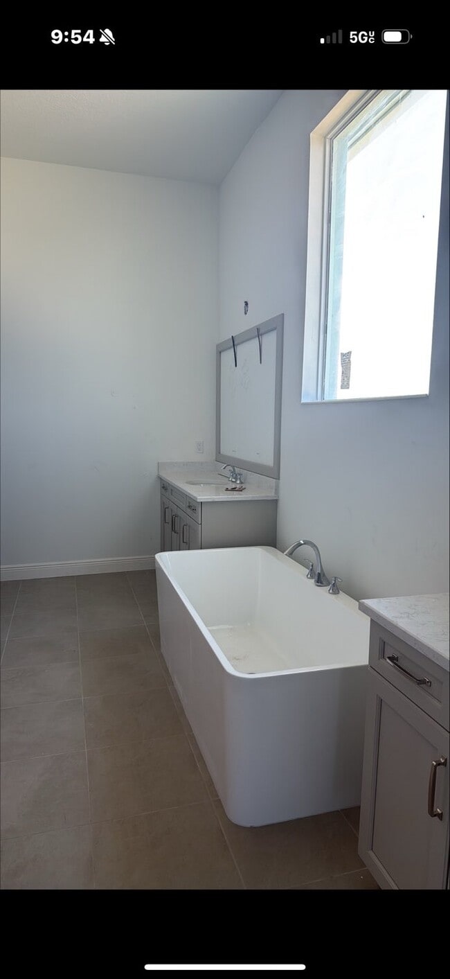 Building Photo - 8346 Puccini Way