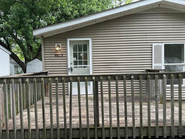 Building Photo - 4613 Palmer St