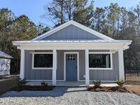 Building Photo - 139 Long Pond Loop