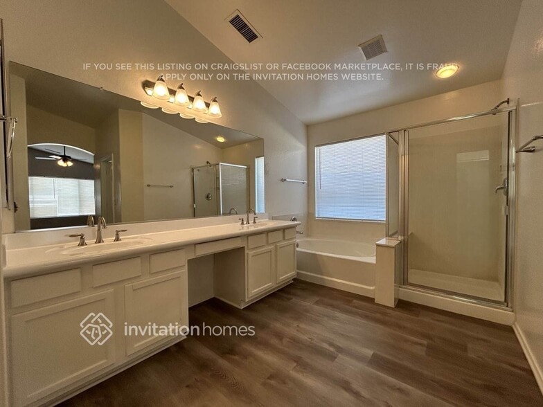 Building Photo - 8524 W Chickasaw St