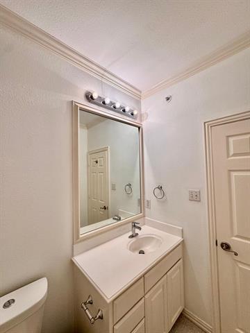 Building Photo - 4406 Honfleur Ct