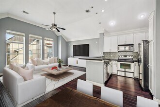 Building Photo - 3432 Cline St