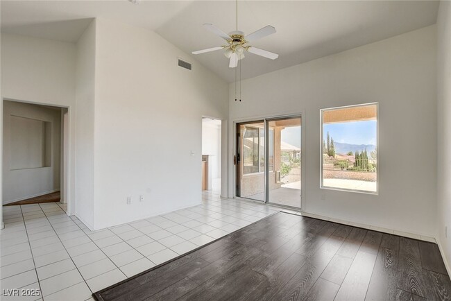 Building Photo - 10928 Button Willow Dr
