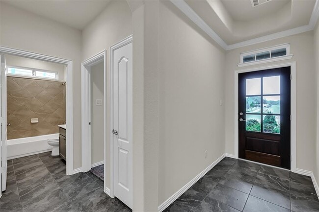 Building Photo - 206 Brazos Dr