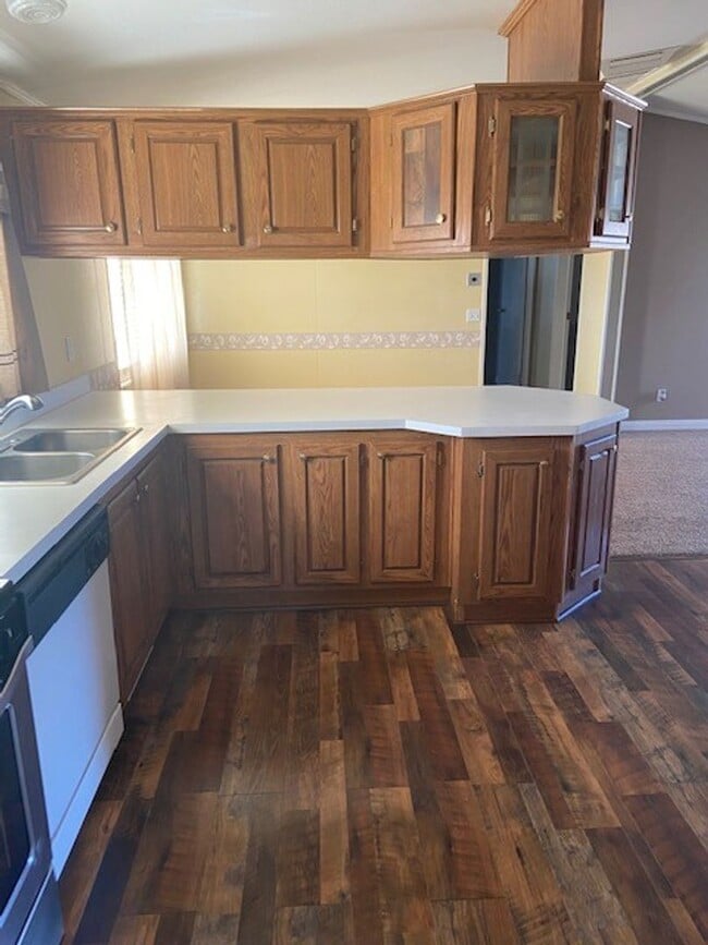 Building Photo - 3 Bed Manufactured Home Silver Springs