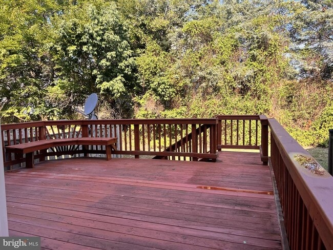 Building Photo - 519 Planters Terrace NE