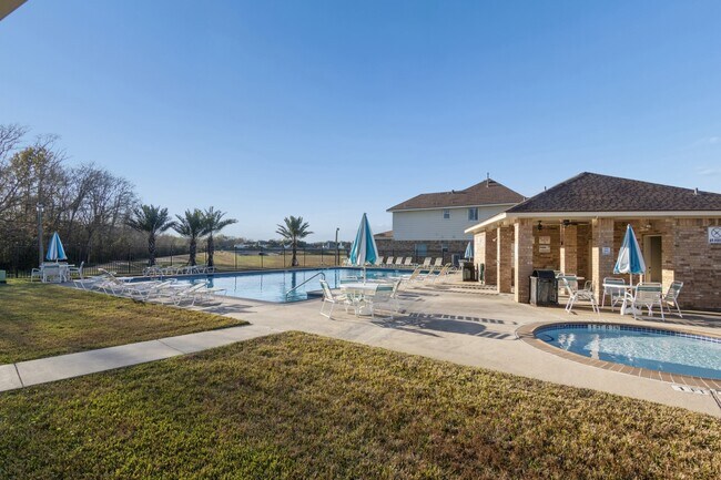 Building Photo - 4702 Arbor Ln