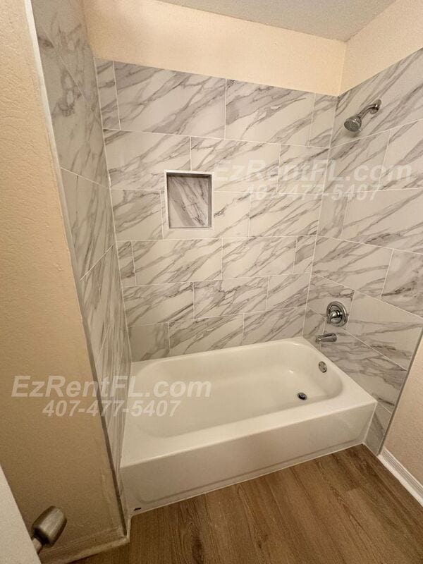 Building Photo - 944 9th St