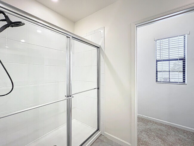 Building Photo - 870 Remington Green Dr SE