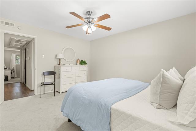 Building Photo - 7731 Meadow Park Dr