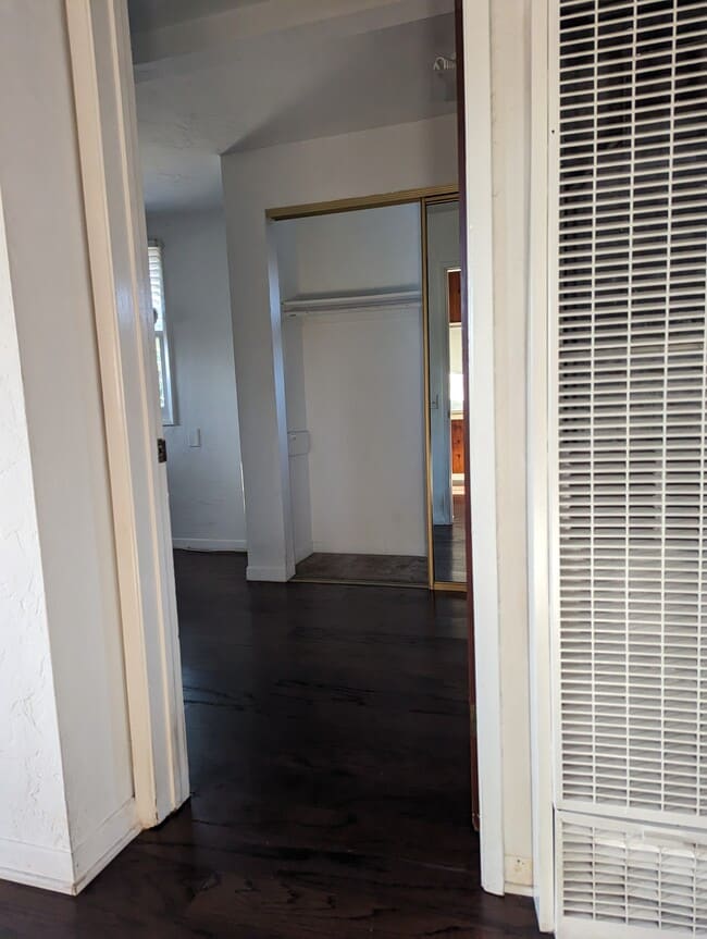 Building Photo - 25126 Feijoa Ave