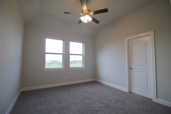 Building Photo - 11917 Oakmont Valley Trace