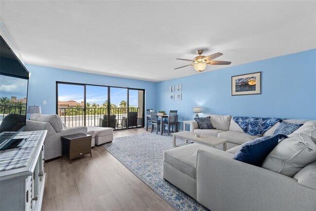 Building Photo - 801 S Ocean Dr