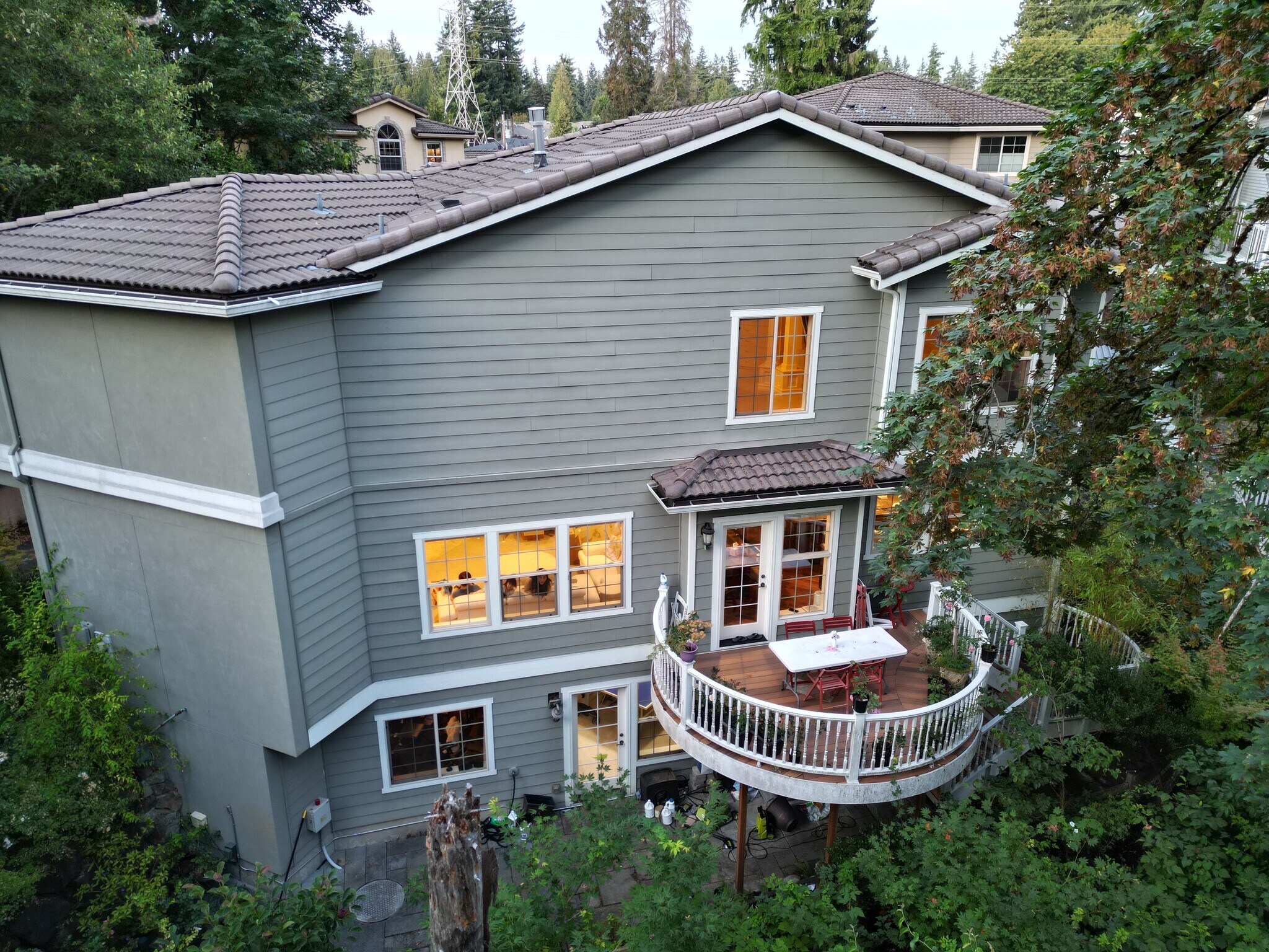 Building Photo - 12323 NE 102nd Ln