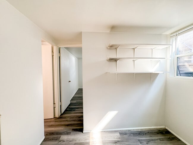 Building Photo - 775 E 820 N