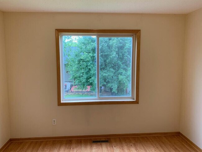 Building Photo - 6403 River Mill Dr