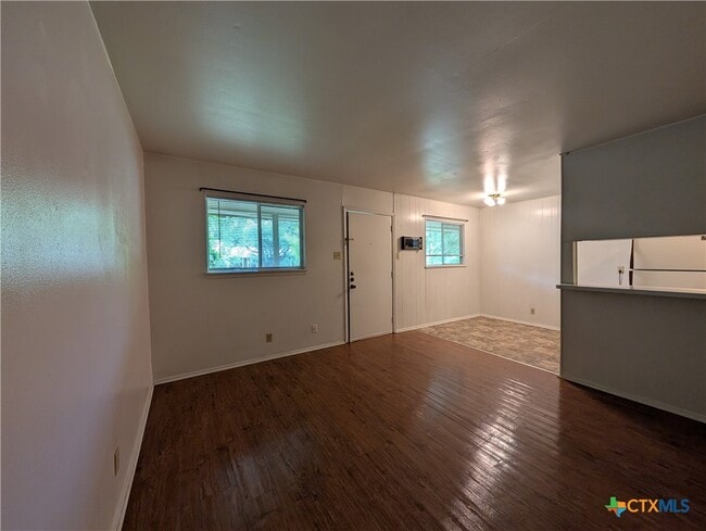Building Photo - 165 Richter Ln