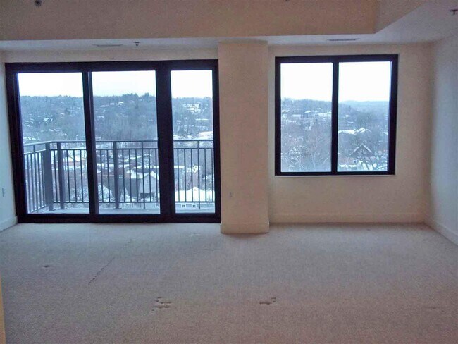 Building Photo - 111 N Ashley St