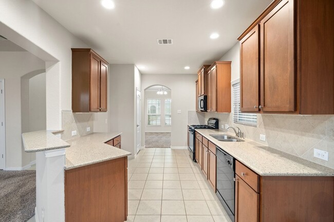 Building Photo - 135 San Bernard Dr
