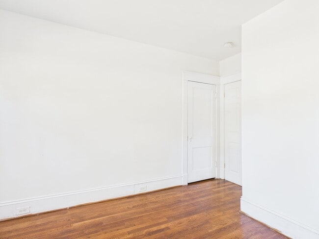 Building Photo - 4222 Chamberlayne Ave