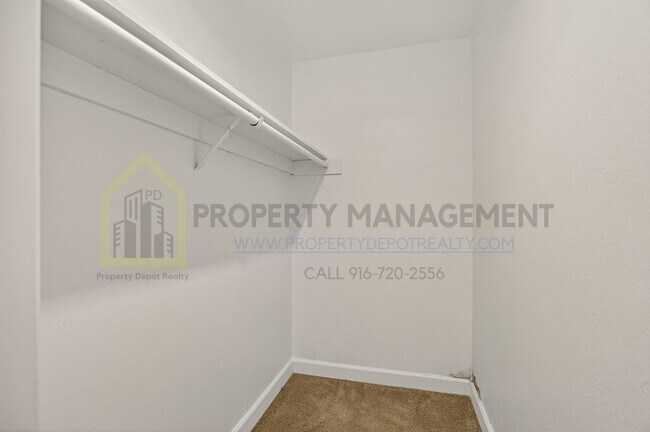 Building Photo - Arleta Ct