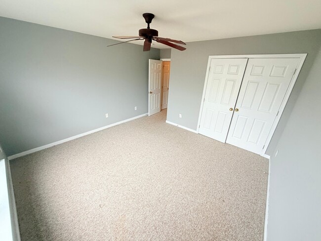 Building Photo - 850 Parkland Pl