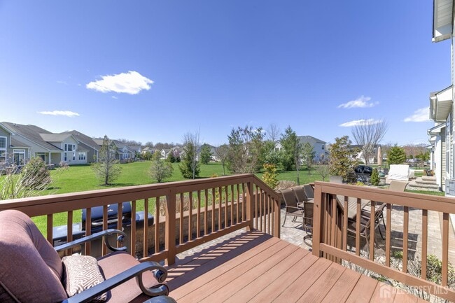 Building Photo - 6 Michelangelo Dr