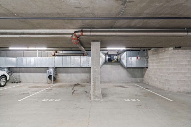 Building Photo - San Diego- Downtown- La Vita – Little Italy Condo- Split Level Style Move-In Special