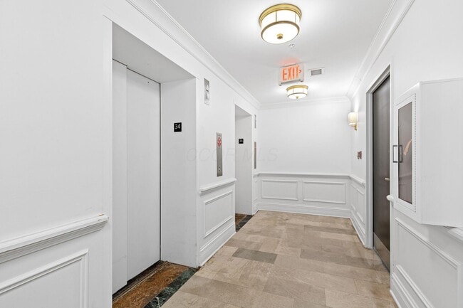 Building Photo - 50 W Broad St