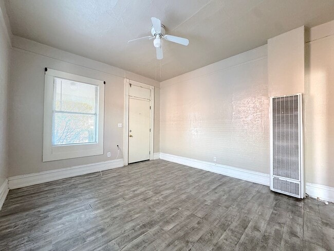 Building Photo - Central EL Paso(close to downtown) 1 bed/1 bath duplex. Water/Trash Service Included