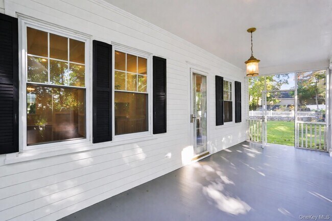 Building Photo - 309 Milbank Ave