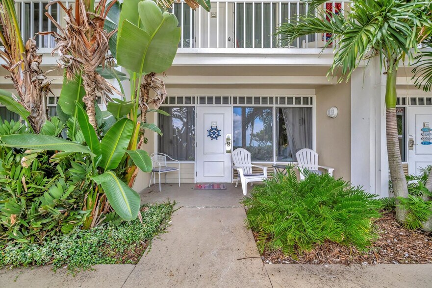 Building Photo - 611 Destiny Dr