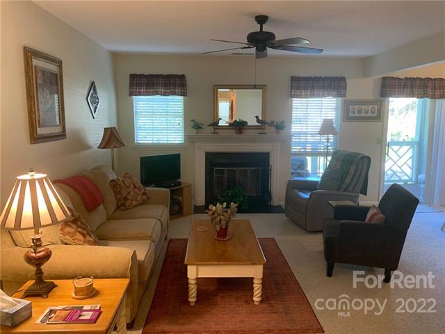 Building Photo - 19909 Henderson Rd