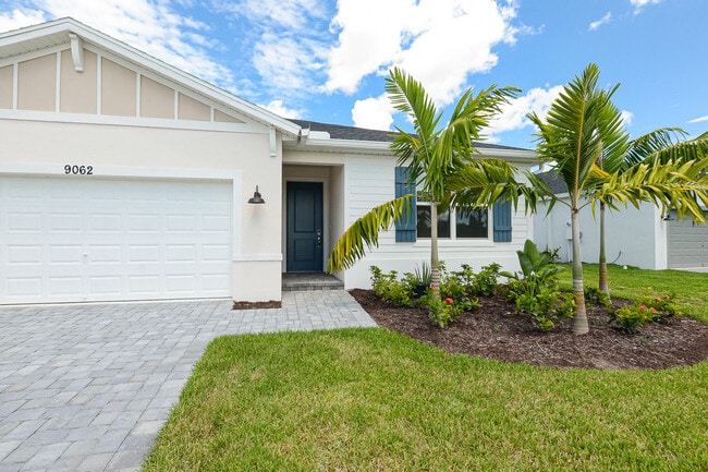 Building Photo - 9062 Dahlia Cir