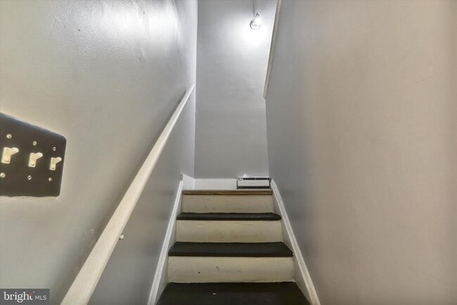 Building Photo - 63 Town Pines Ct