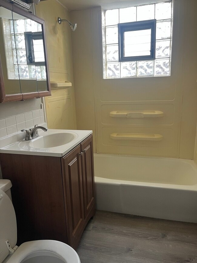 Building Photo - 8701 84th Ct