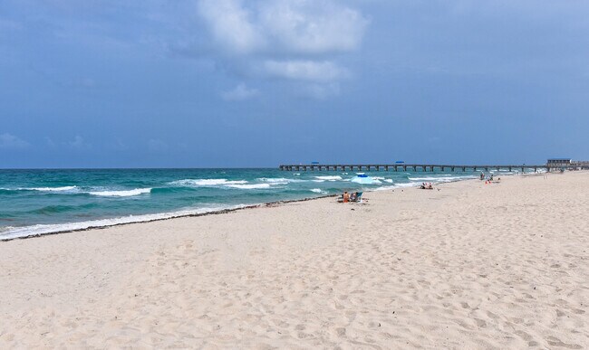 Building Photo - 2860 S Ocean Blvd