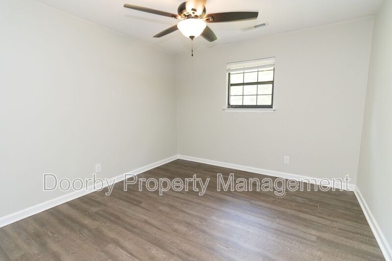 Building Photo - 1418 Baggett Rd