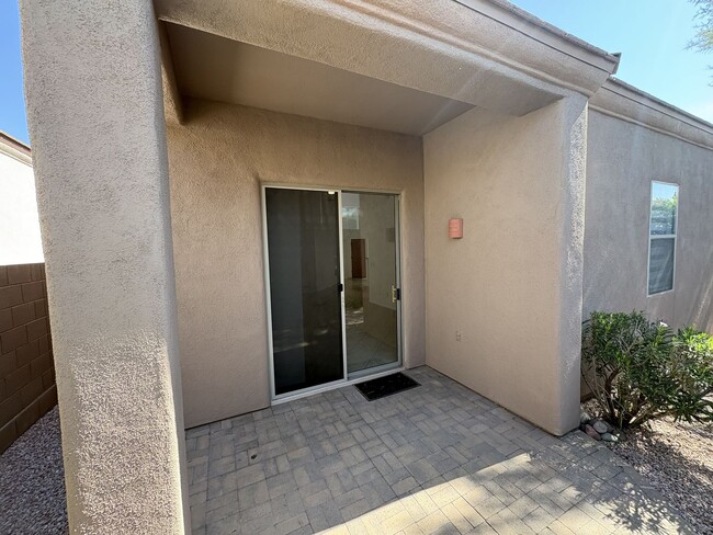 Building Photo - 7370 E Placita Luz de La Luna