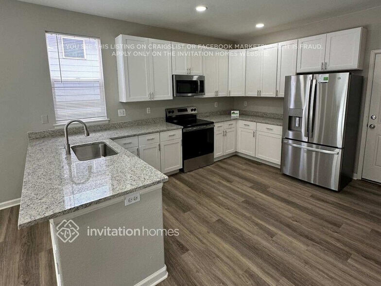 Building Photo - 10224 S Cherryhurst Ln