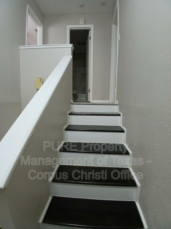 Building Photo - 5001 Middlecoff Cir