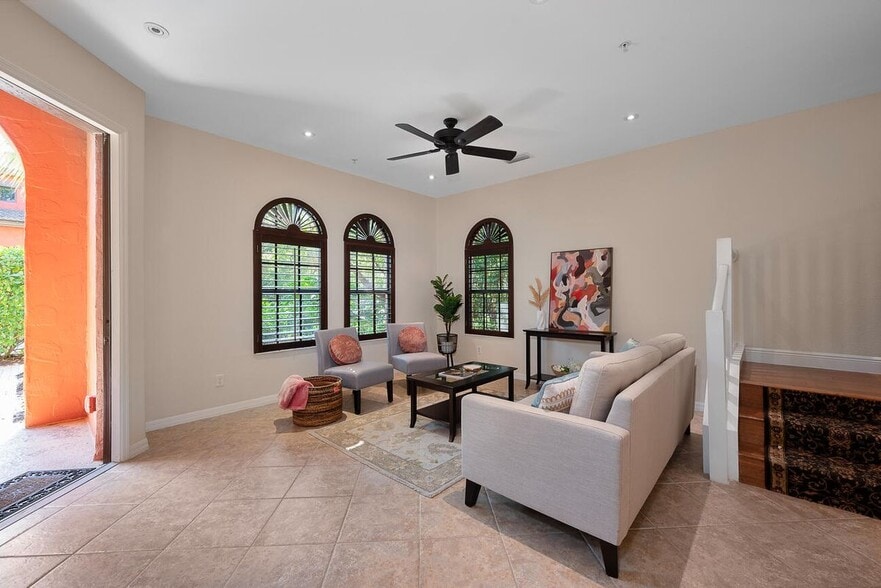 Building Photo - 8945 Malibu St