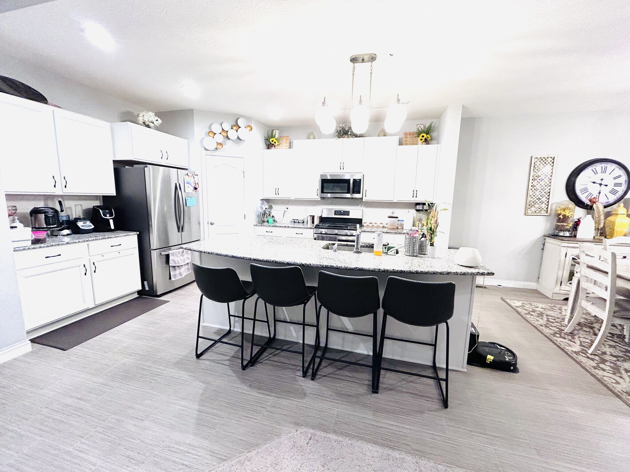 Building Photo - 1504 Englewood Ct