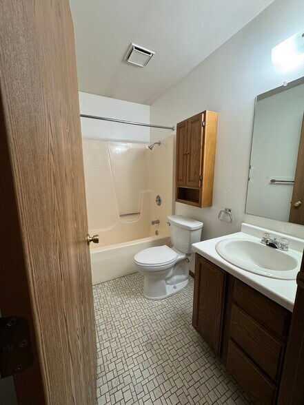 Bathroom w/new toilet - 836 Macomber St