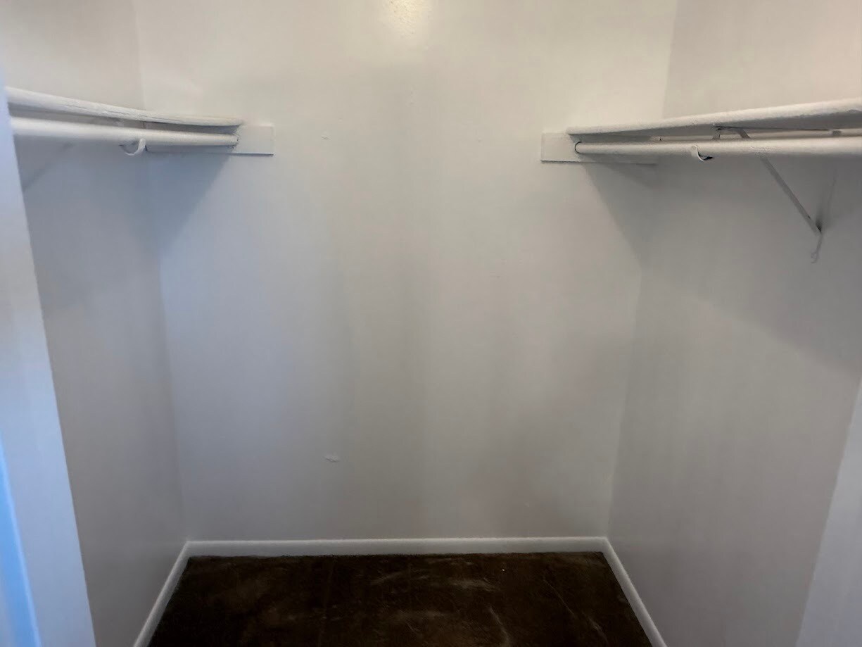 Building Photo - 2815 Longmire Dr