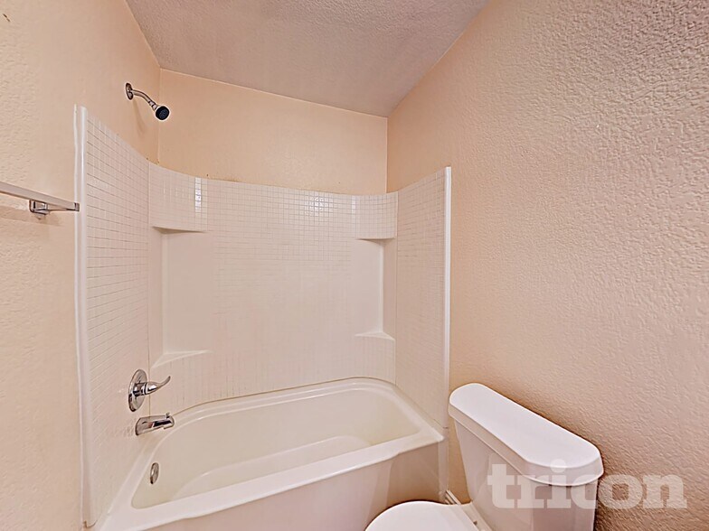 Building Photo - 12313 Hunters Cabin Ct