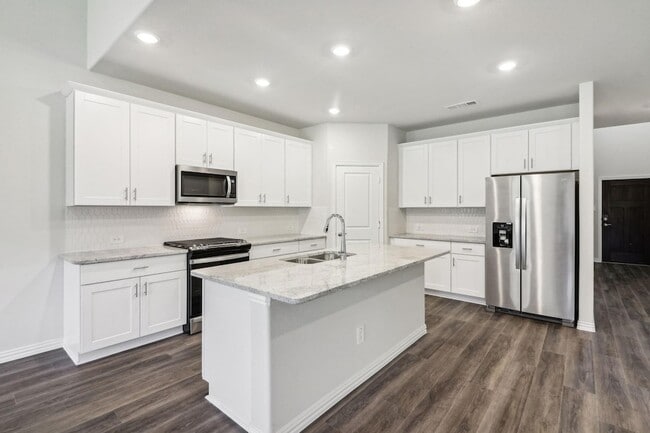 Building Photo - 709 Tidal Dr