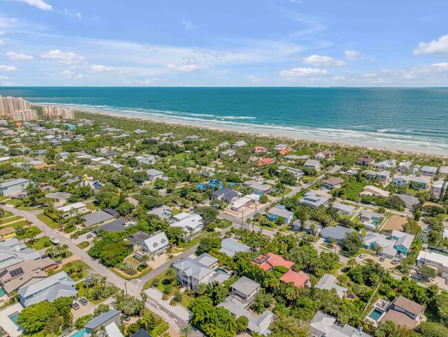 Building Photo - 1707 N Peninsula Ave